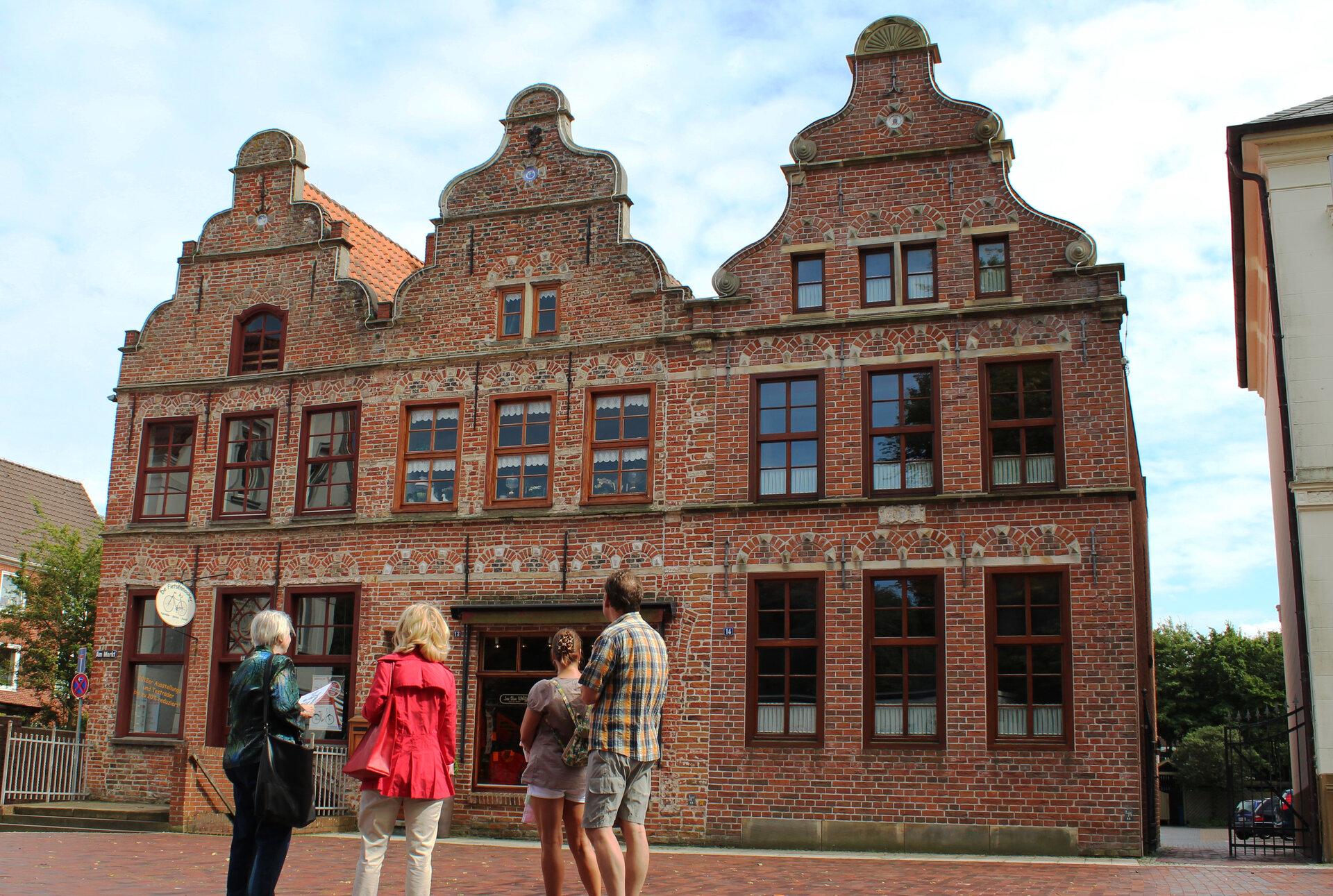 Das Gebäude "Die drei Schwestern" in Norden-Norddeich